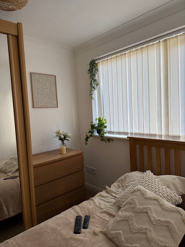 Room St Ives Gardens in Bournemouth