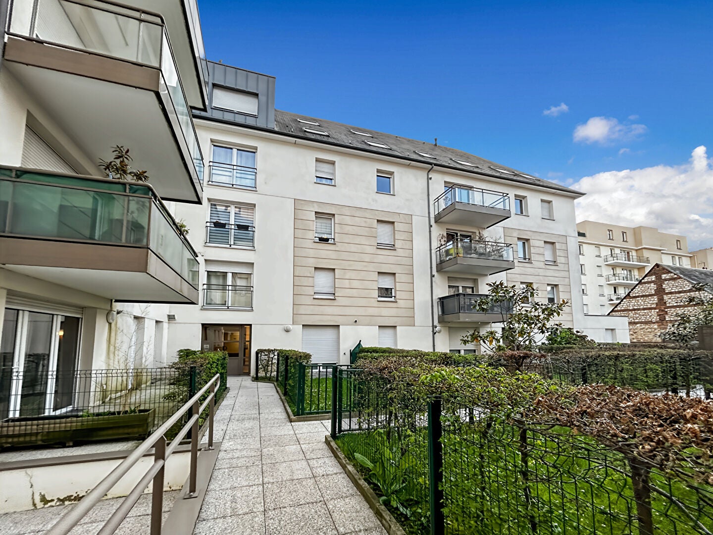 Flat Rue Desseaux in Rouen