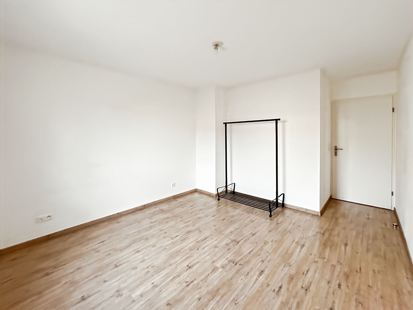 Flat Rue Desseaux in Rouen