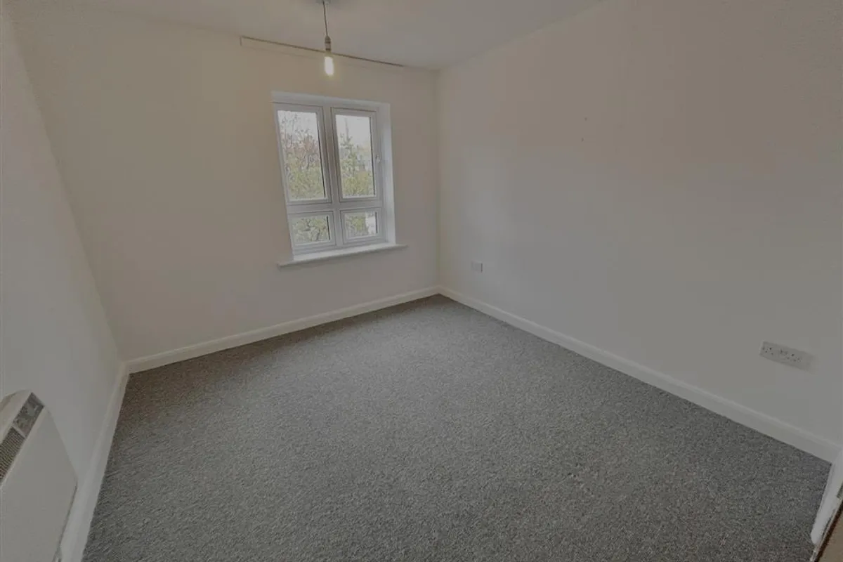 Flat Hollow Stone in Nottingham