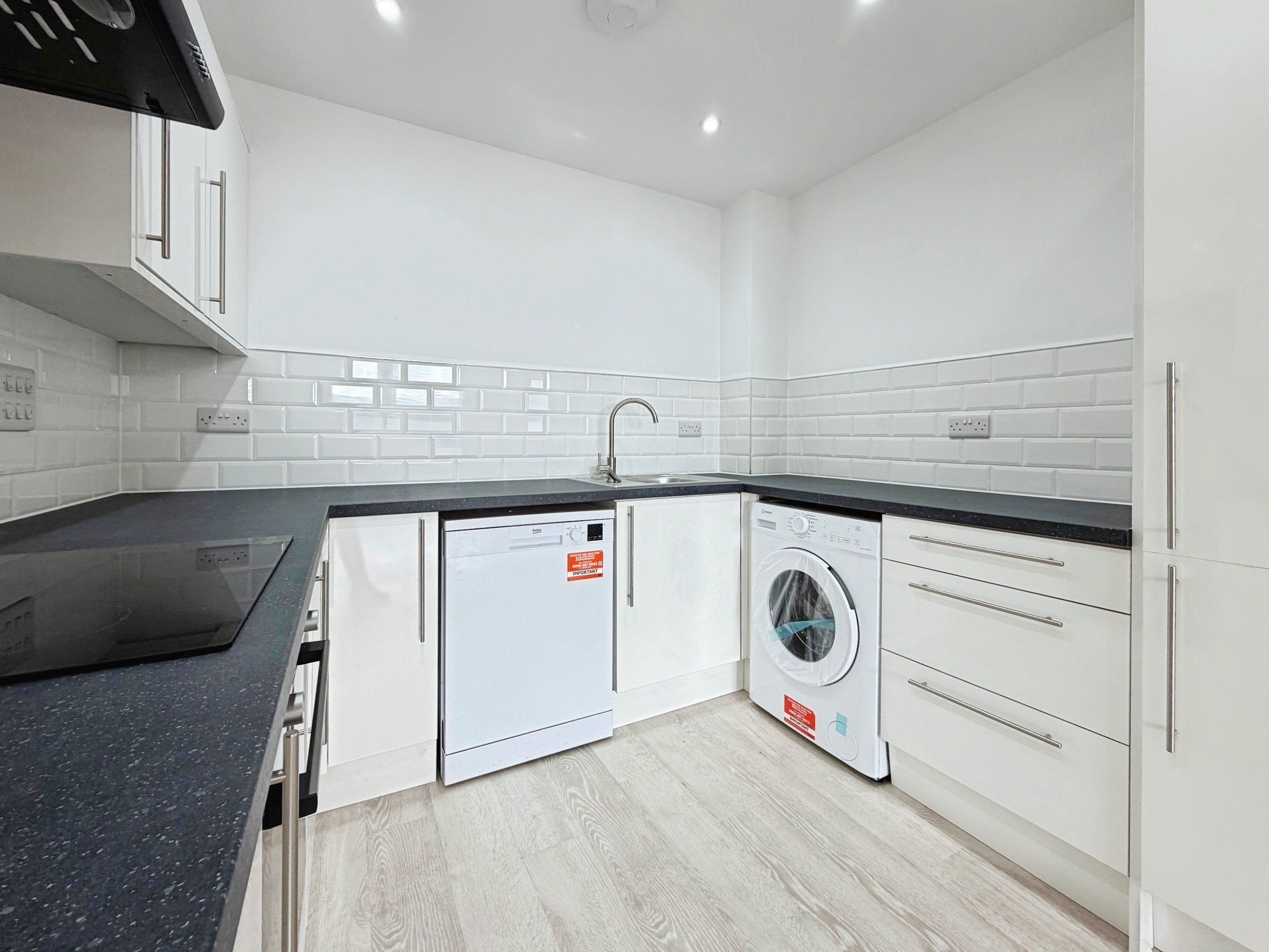 Flat Albert Place in Peterborough