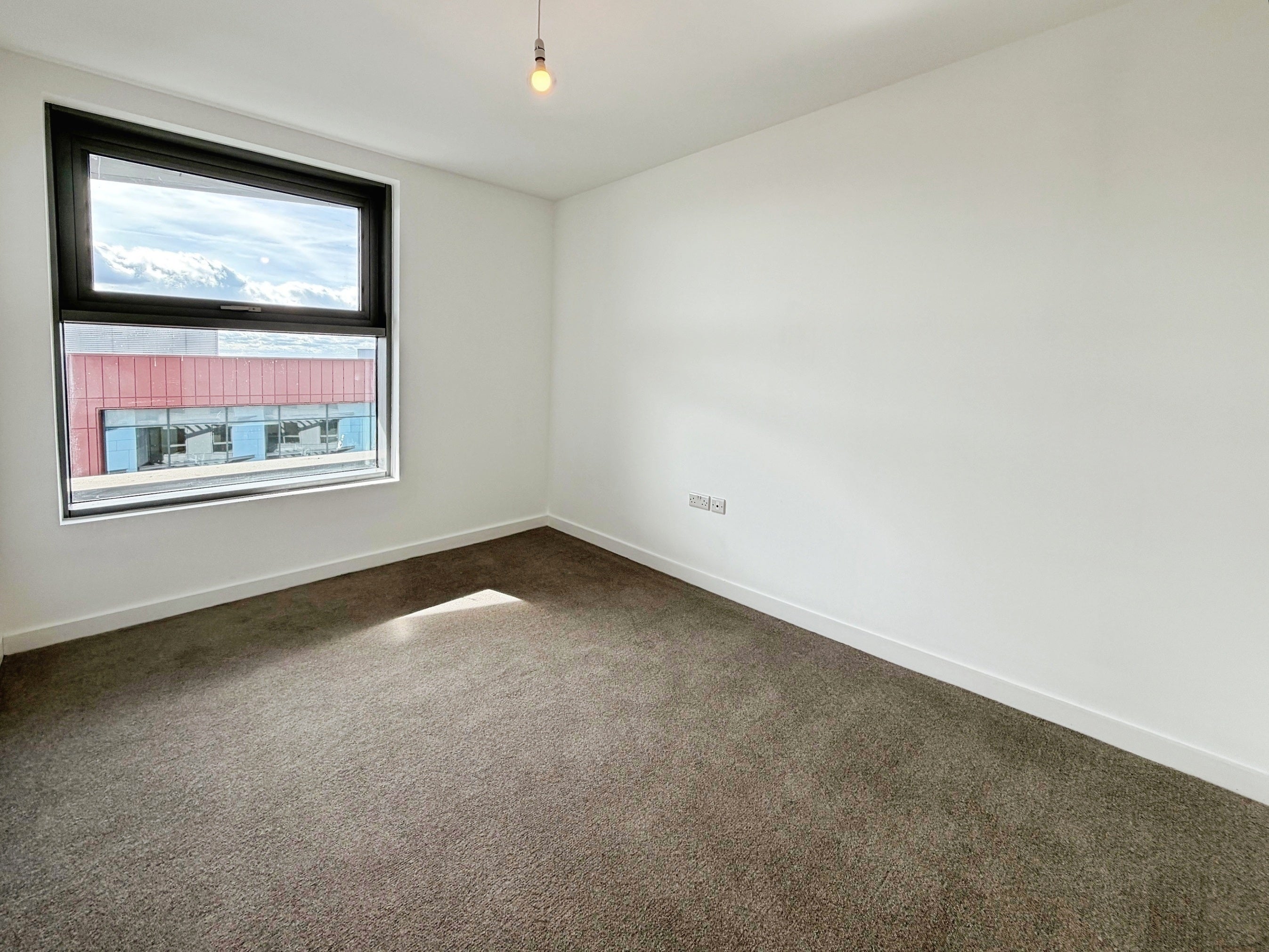 Flat Albert Place in Peterborough
