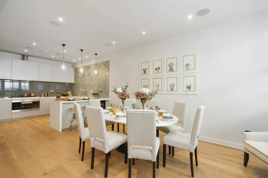 House Pavilion Road in Greater London
