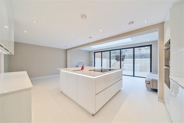 House Catherine Road in Greater London