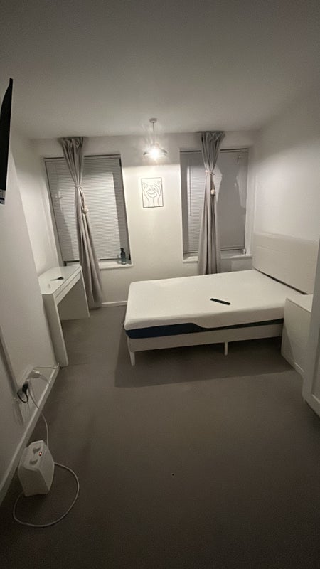 Room Oak Lane in Greater London