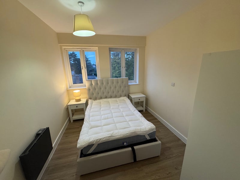 Flat Ockbrook Drive in Nottingham