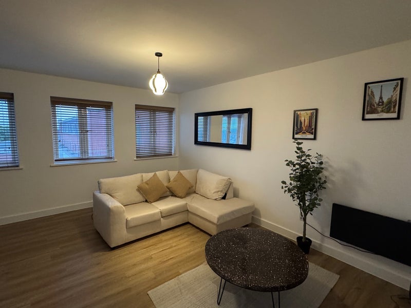 Flat Ockbrook Drive in Nottingham