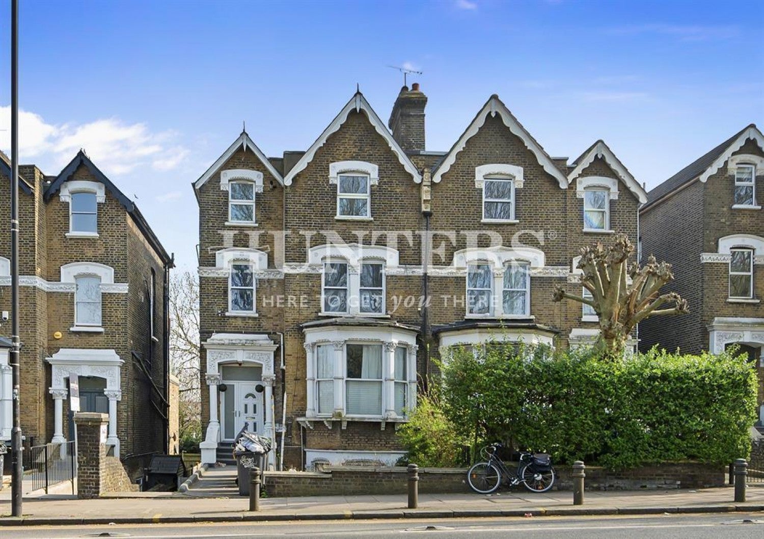 Flat Green Lanes in Greater London