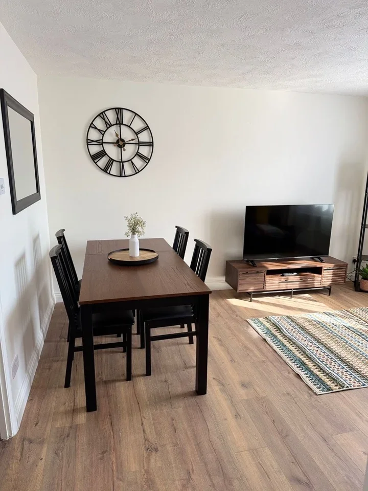 Flat Birchwood Close in Greater London