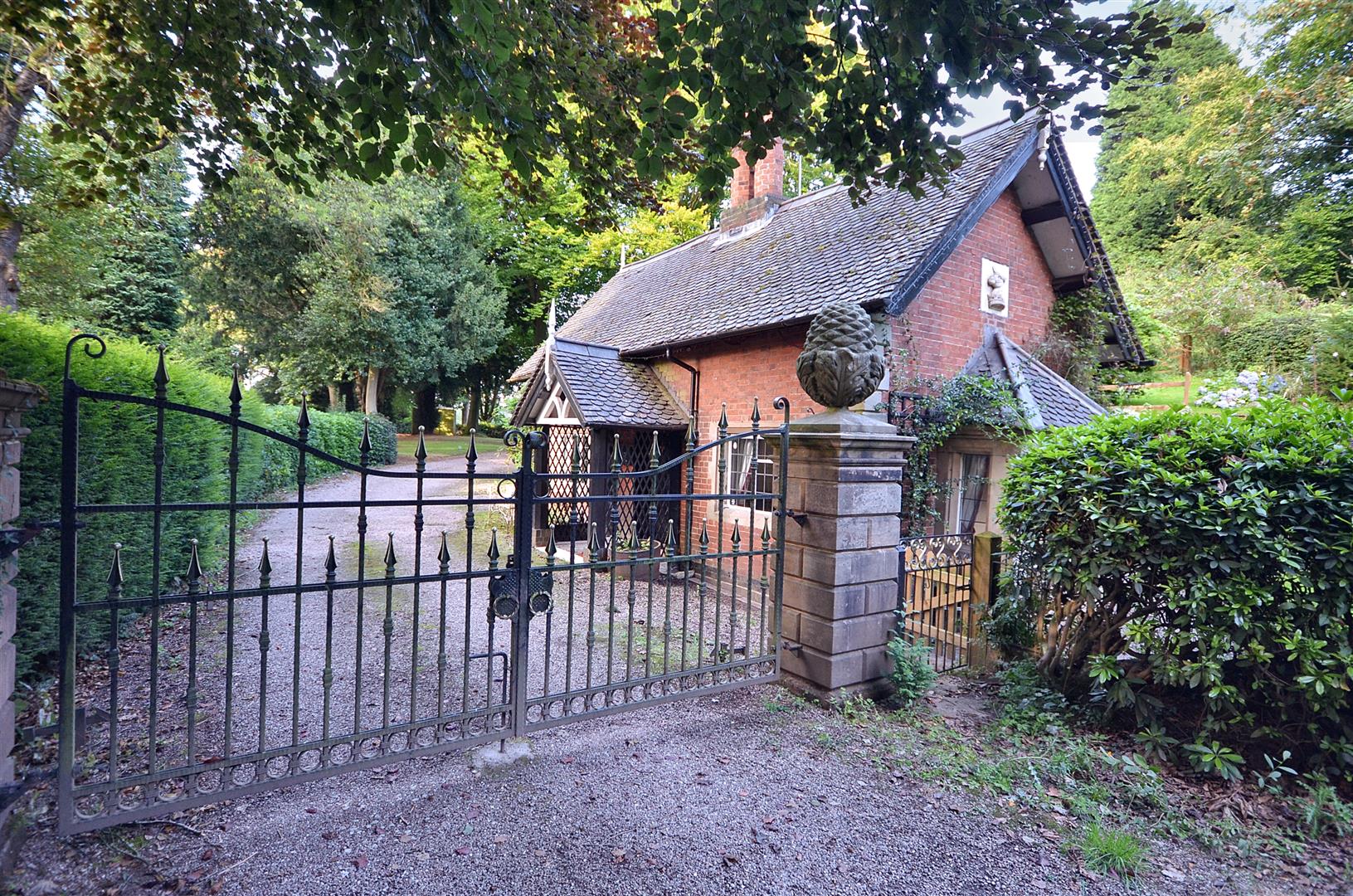 House Newcastle Road in Newcastle-under-Lyme