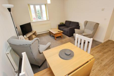 Flat Widdowson Road in Nottingham