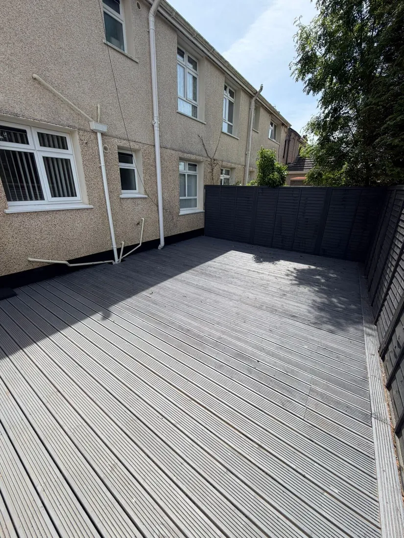 Flat Rhyddwen Road in Craig-cefn-parc