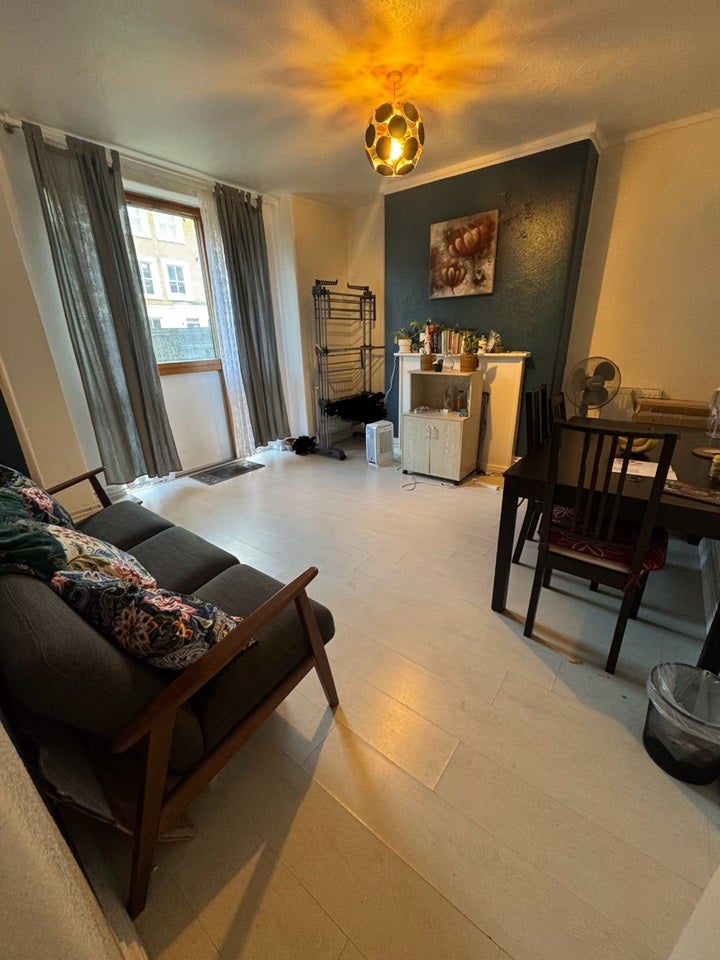 Flat Morecambe Street in Greater London