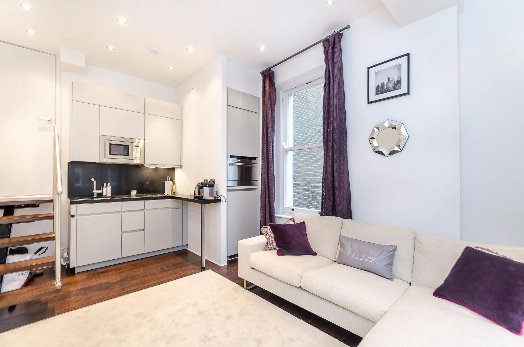 Flat Nevern Square in Greater London