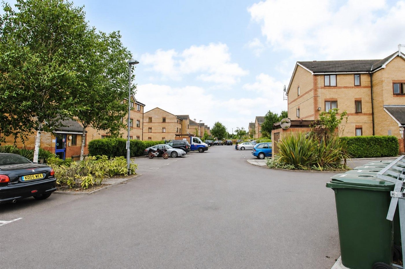 Flat Upton Close in Greater London