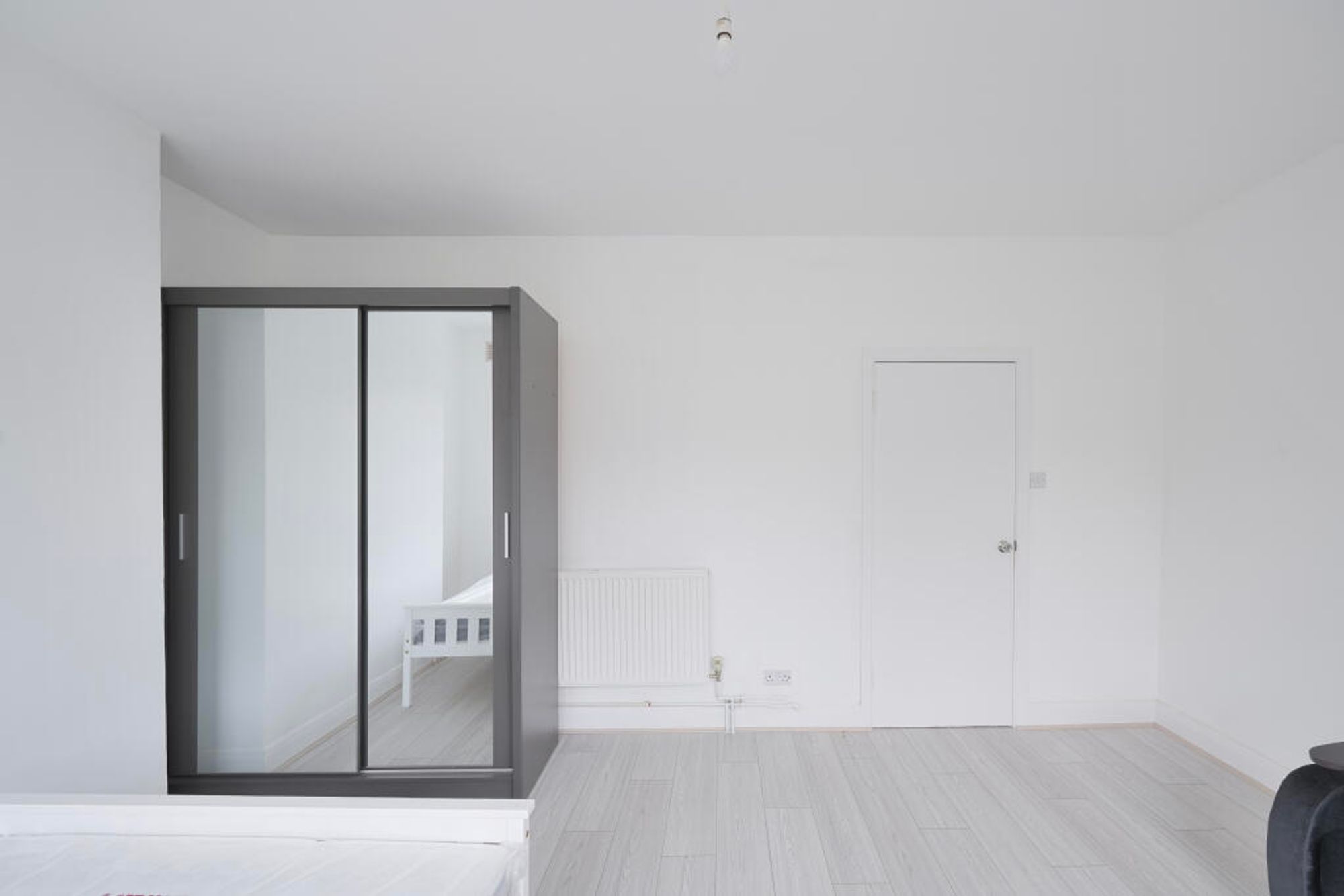 Flat Turneville Road in Greater London