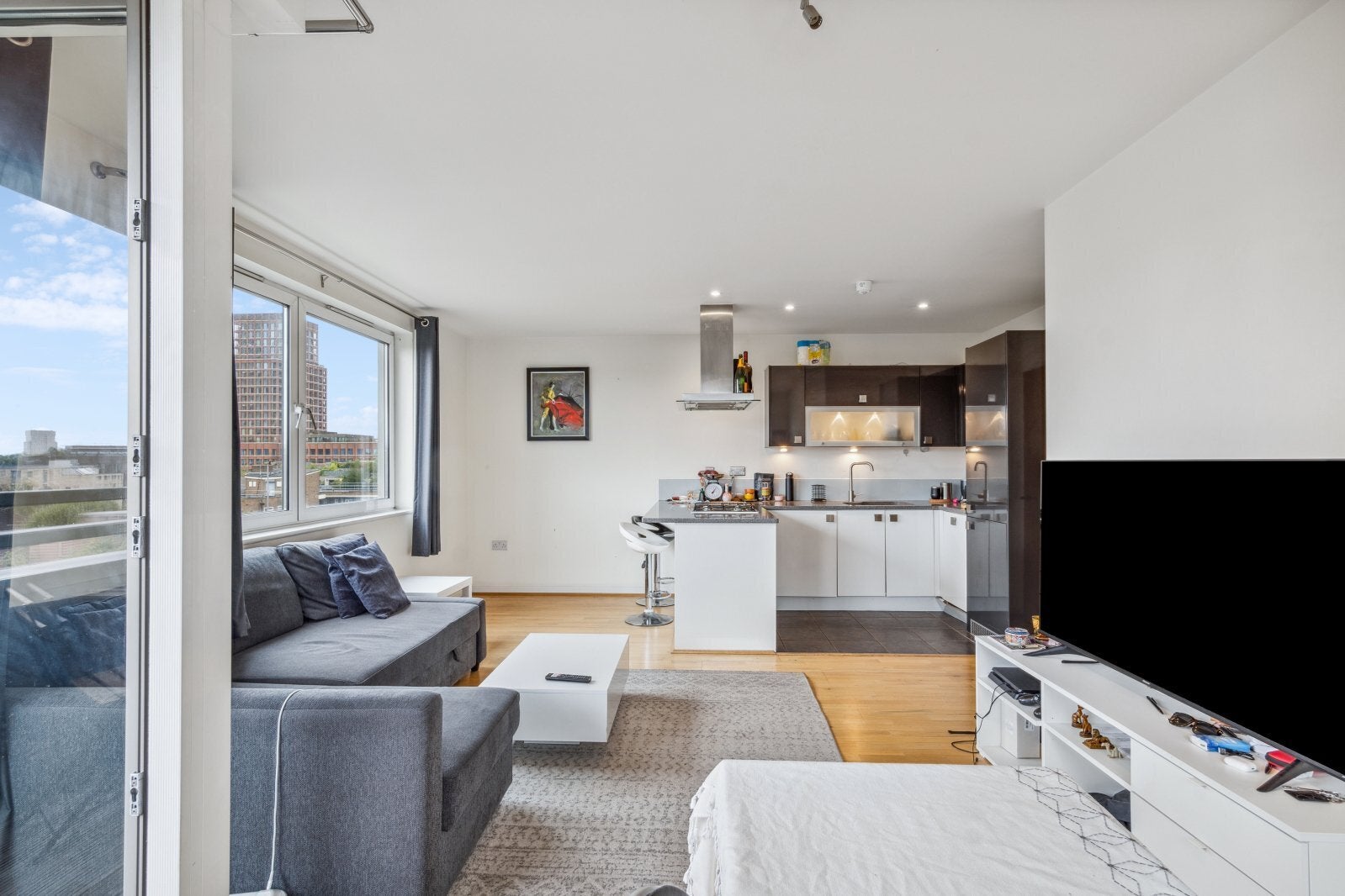 Flat Provost Street in Greater London