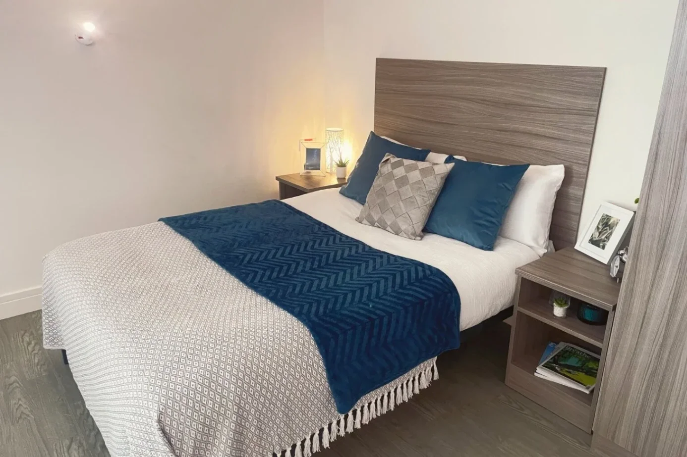Room Pocock Street in Greater London