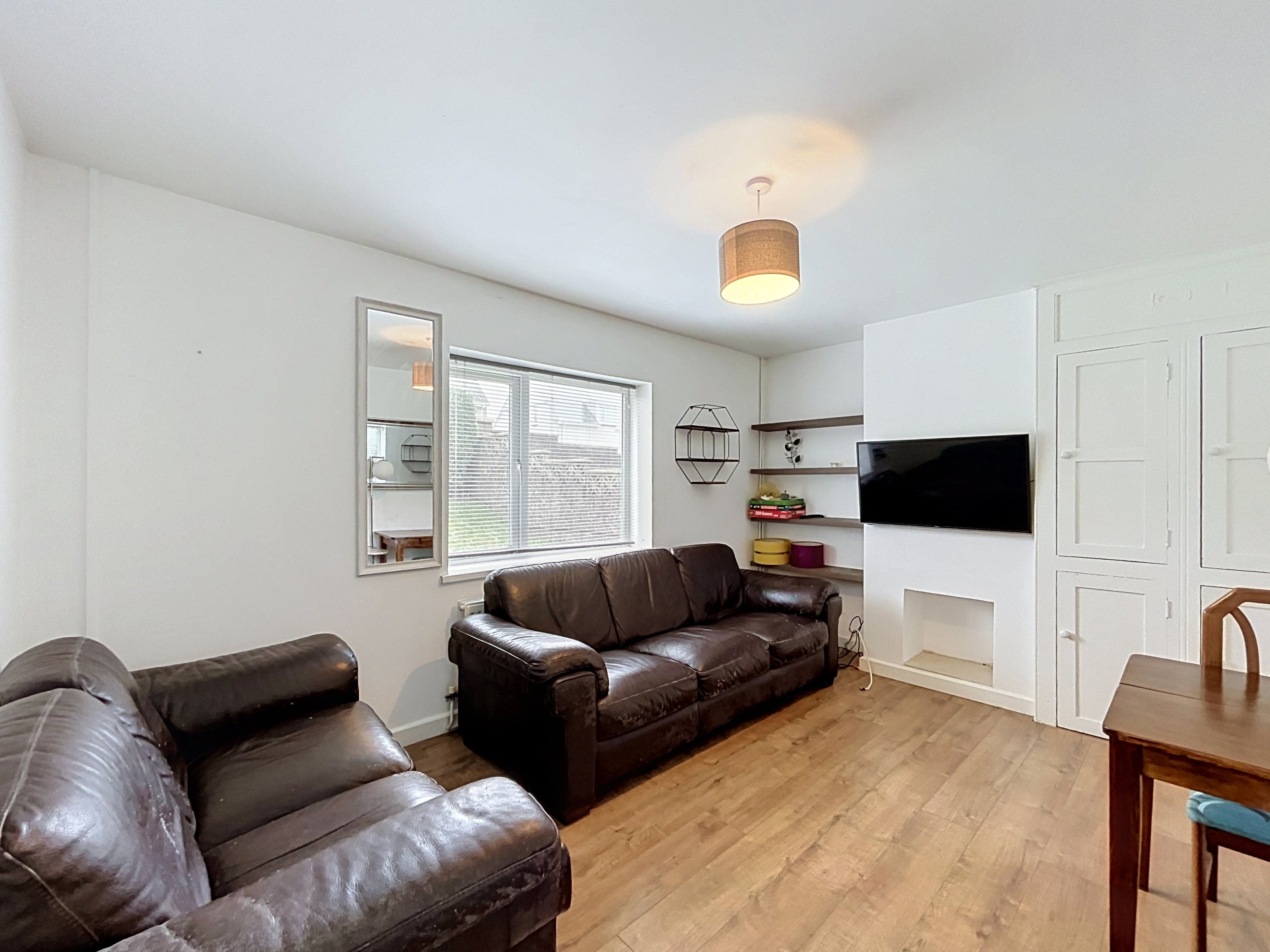 House Merlin Crescent in Swansea