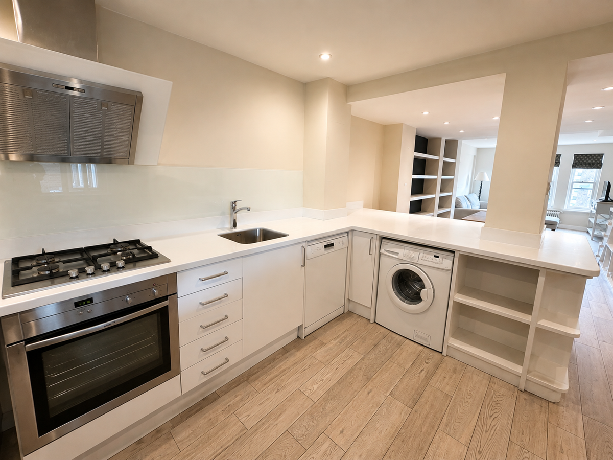 Flat Garway Road in City of Westminster