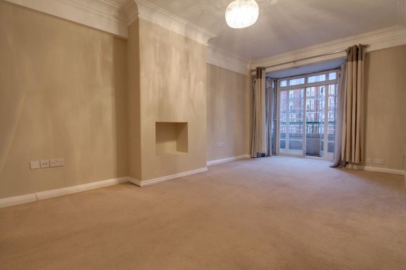 Flat Melcombe Street in City of Westminster