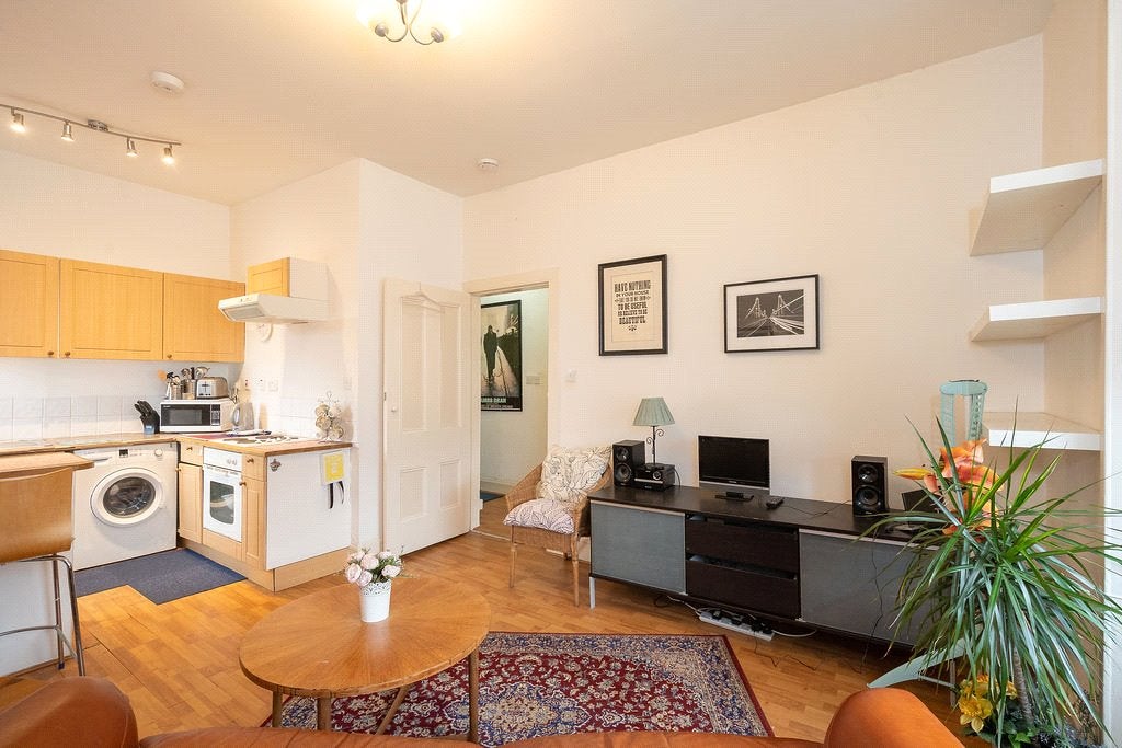 Flat Springwell Place in City of Edinburgh