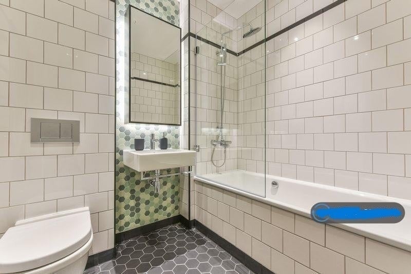 Room Botanic Square in Greater London