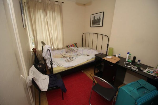 Flat Limehouse Causeway in London