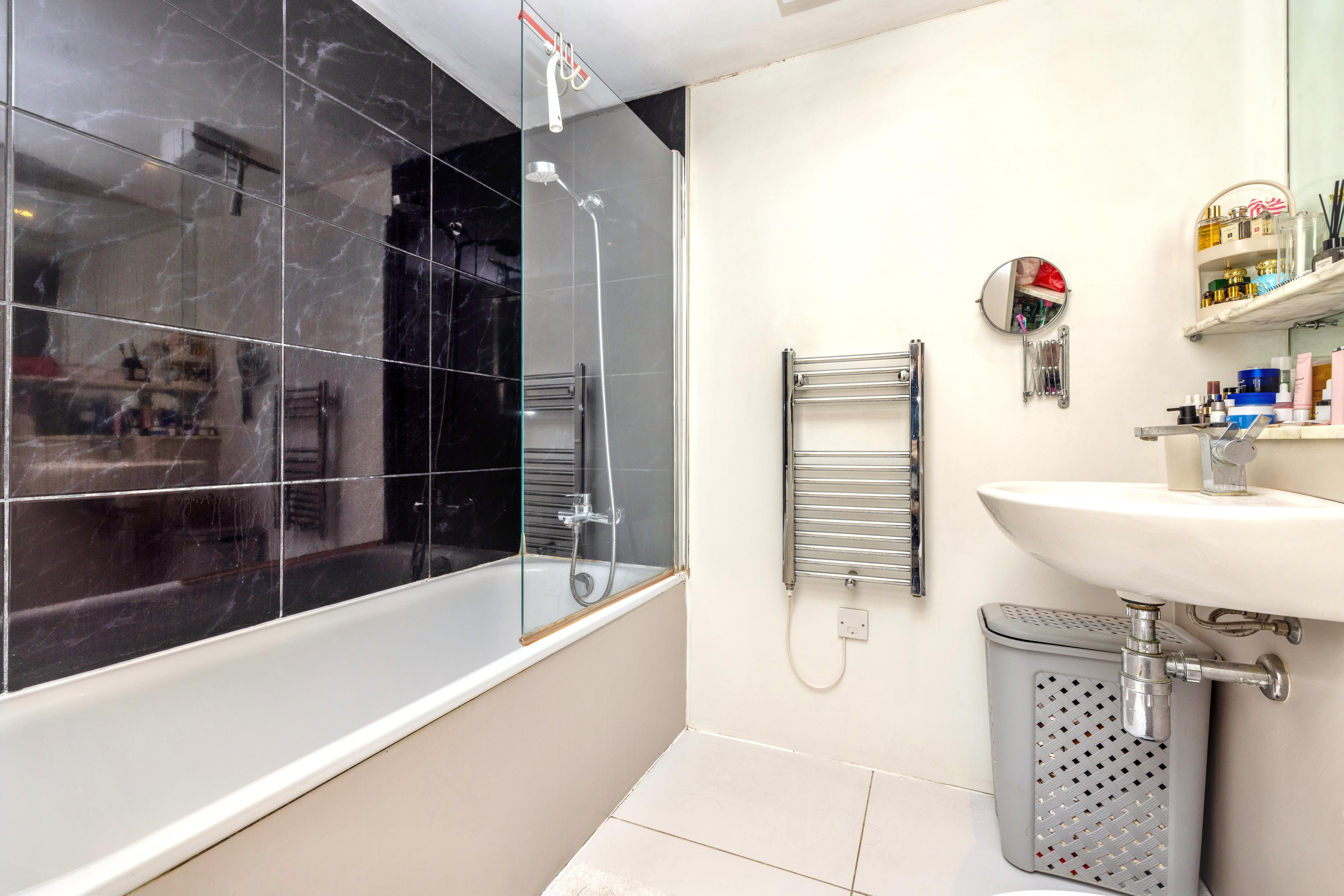 Flat Deals Gateway in Greater London