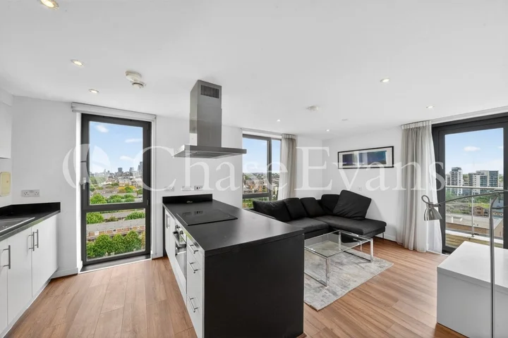 Flat Gough Walk in Greater London