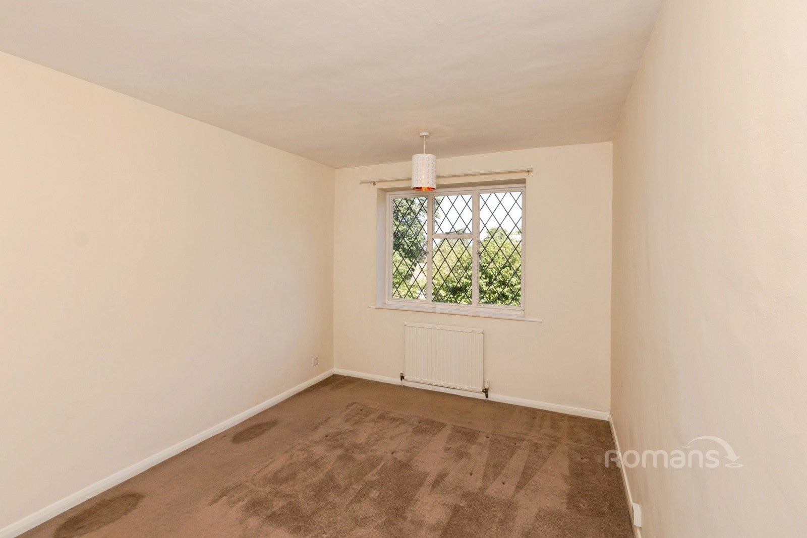 Flat Branksome Park Road in Camberley