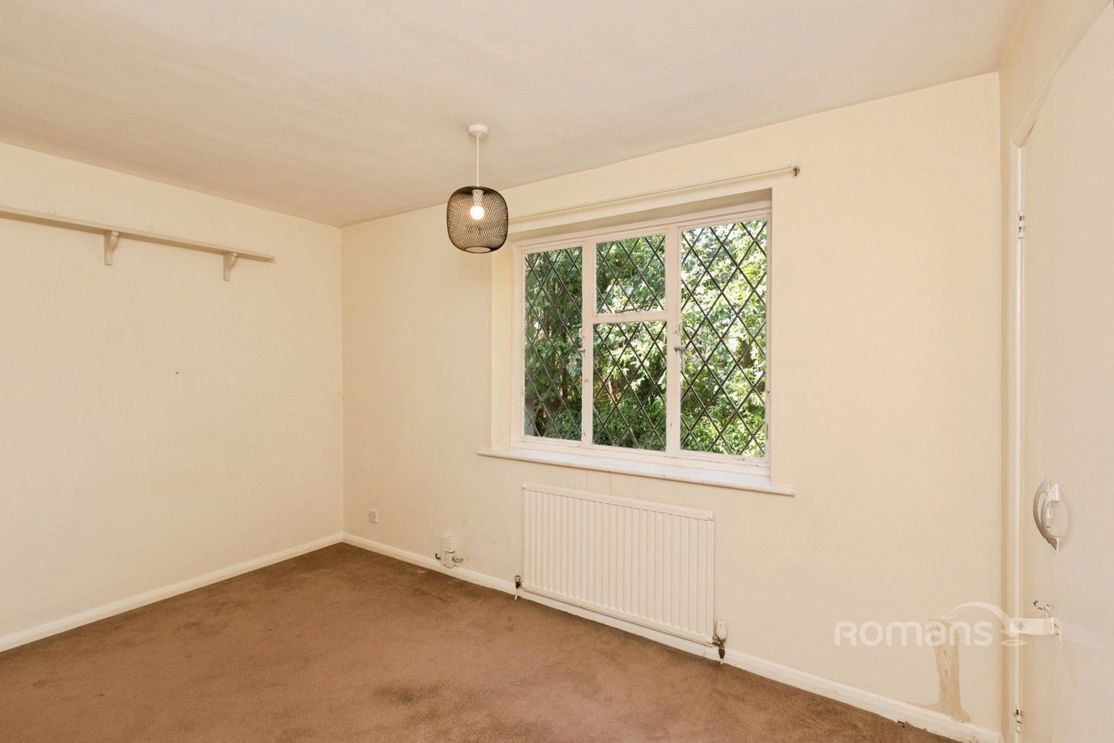 Flat Branksome Park Road in Camberley