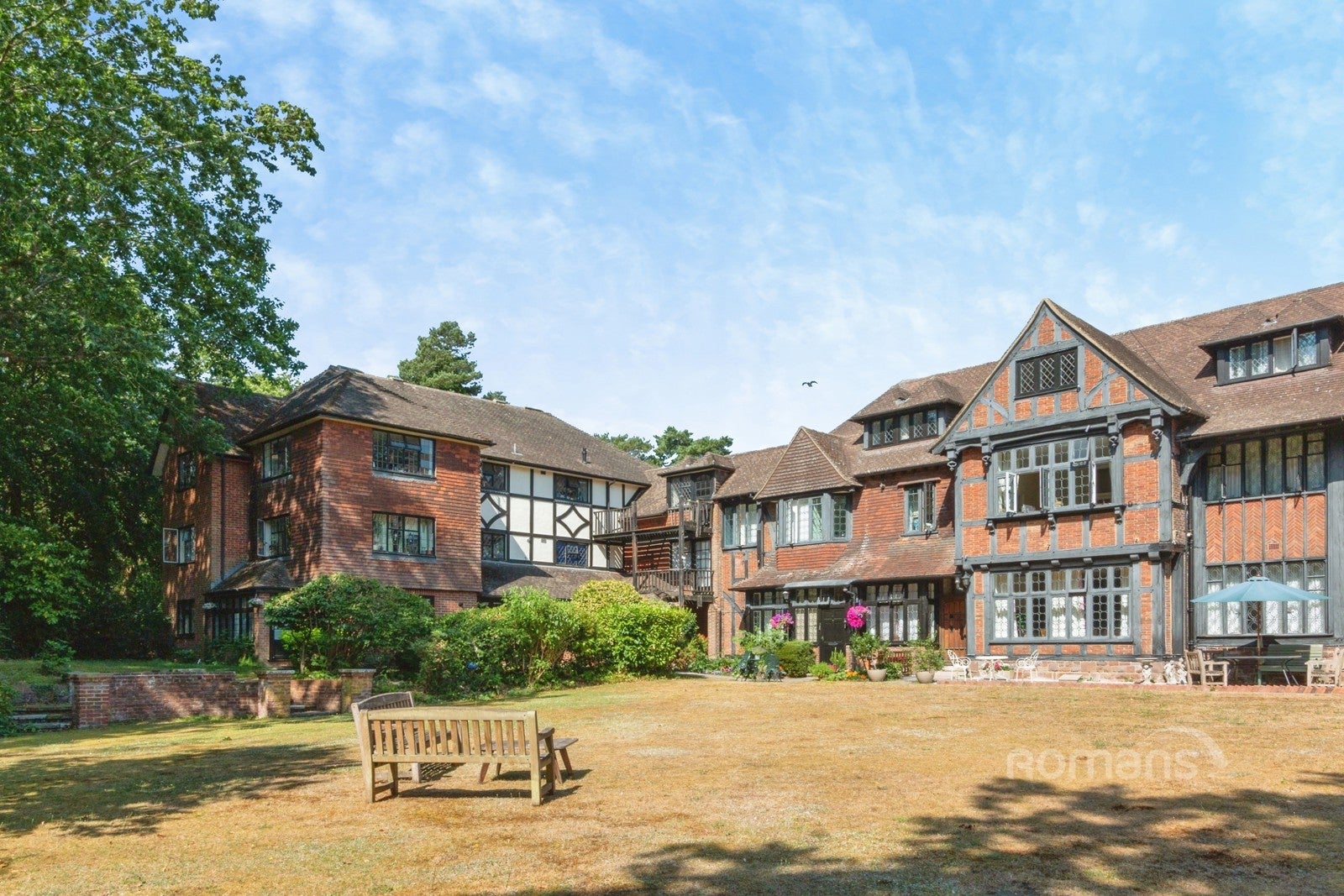 Flat Branksome Park Road in Camberley