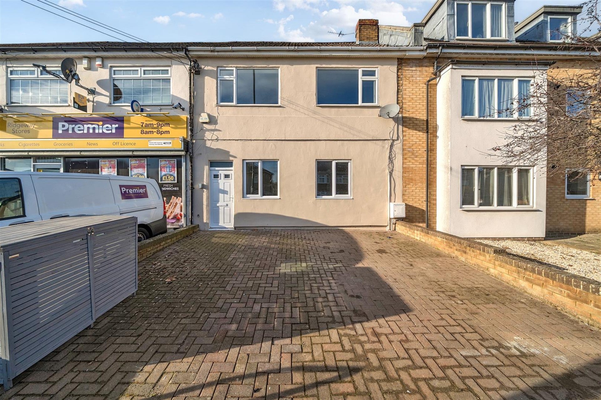 Flat Ridgeway Lane in Bristol