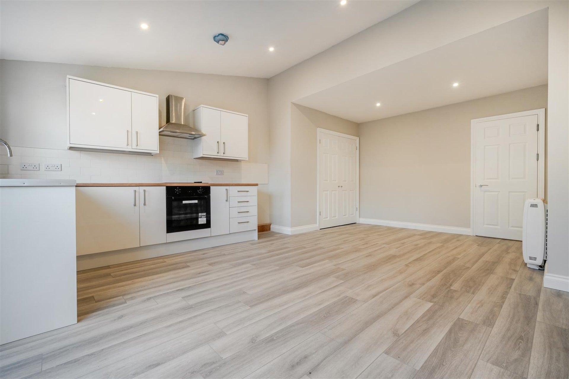 Flat Ridgeway Lane in Bristol
