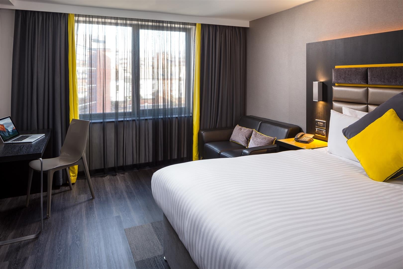 Room Stanley Place in Nottingham