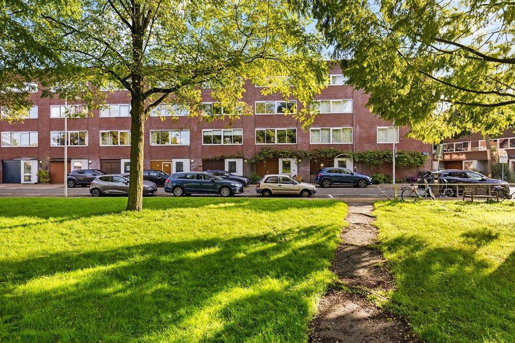Tussenwoning te huur: Mezquitalaan 65, Amsterdam