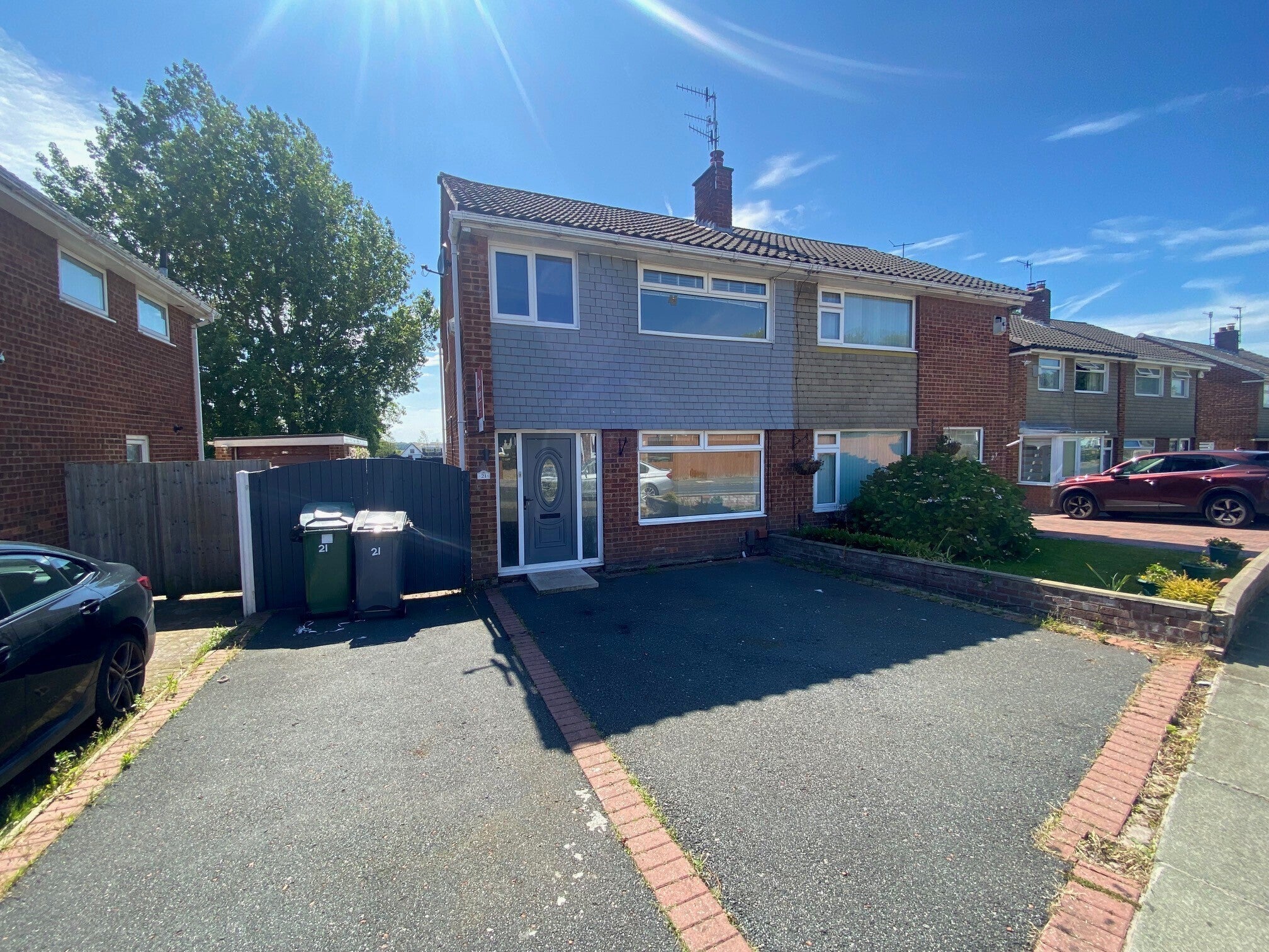 Flat Overton Way in Oxton