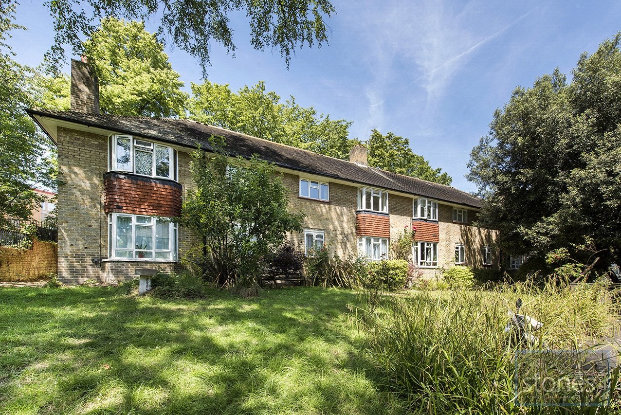 Flat Maitland Park Villas in Greater London