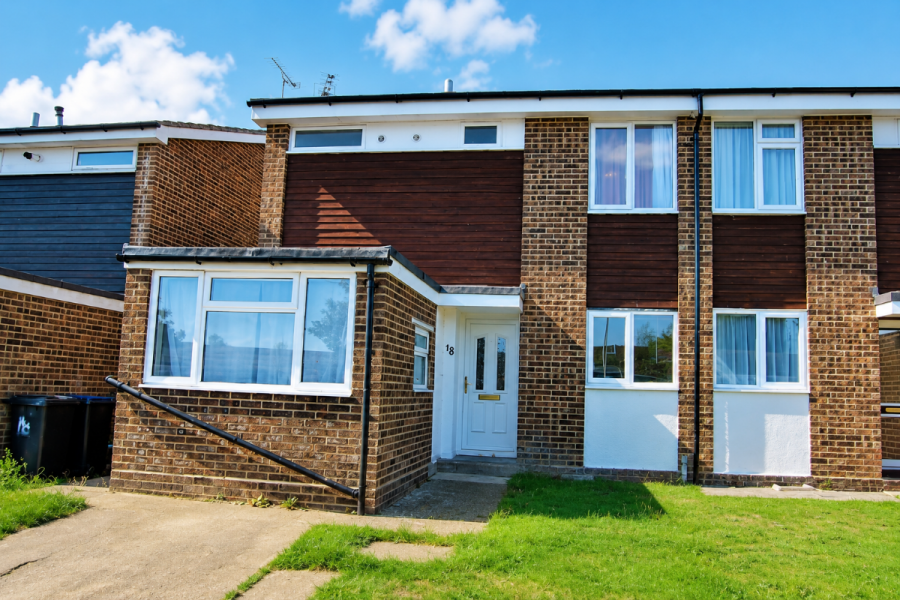 Room Headcorn Drive in Canterbury