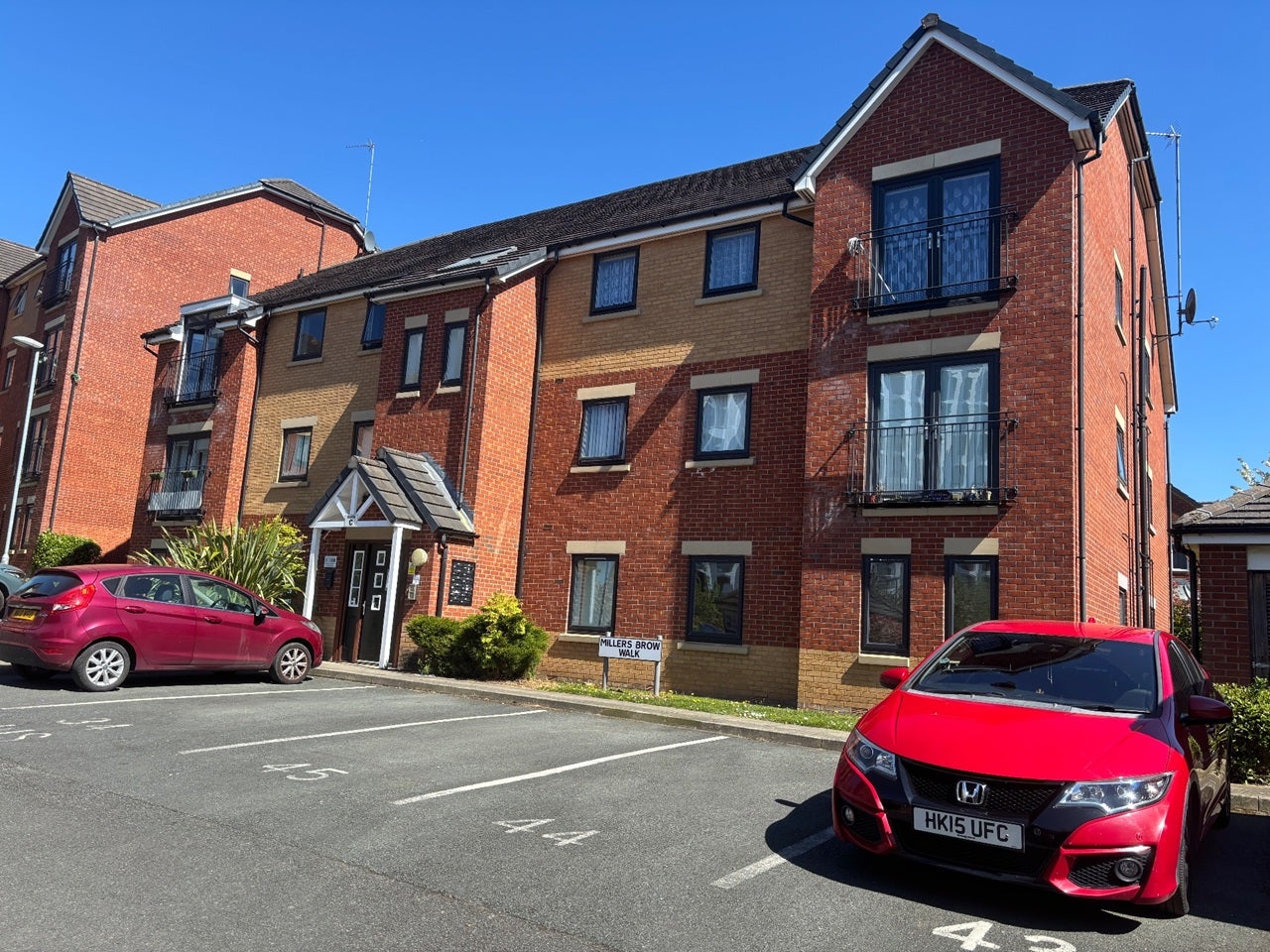 Flat Hexagon Close in Manchester