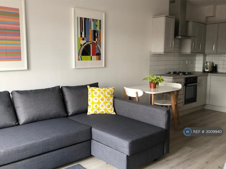 Flat Medway Close in Sheffield