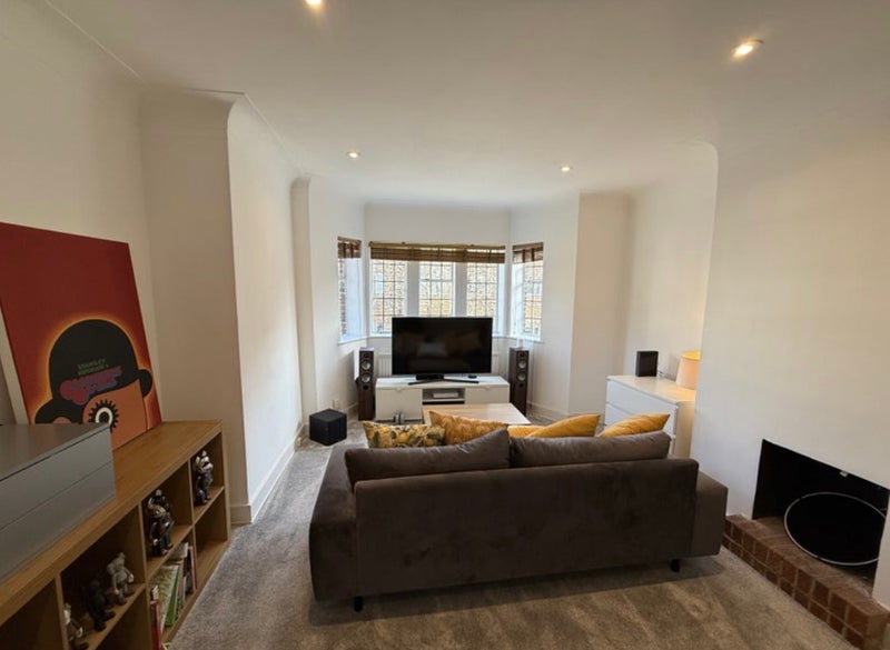 Flat Tudor Close in Greater London