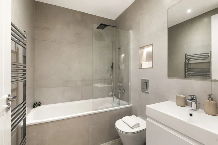 Flat The Ridgeway in Greater London