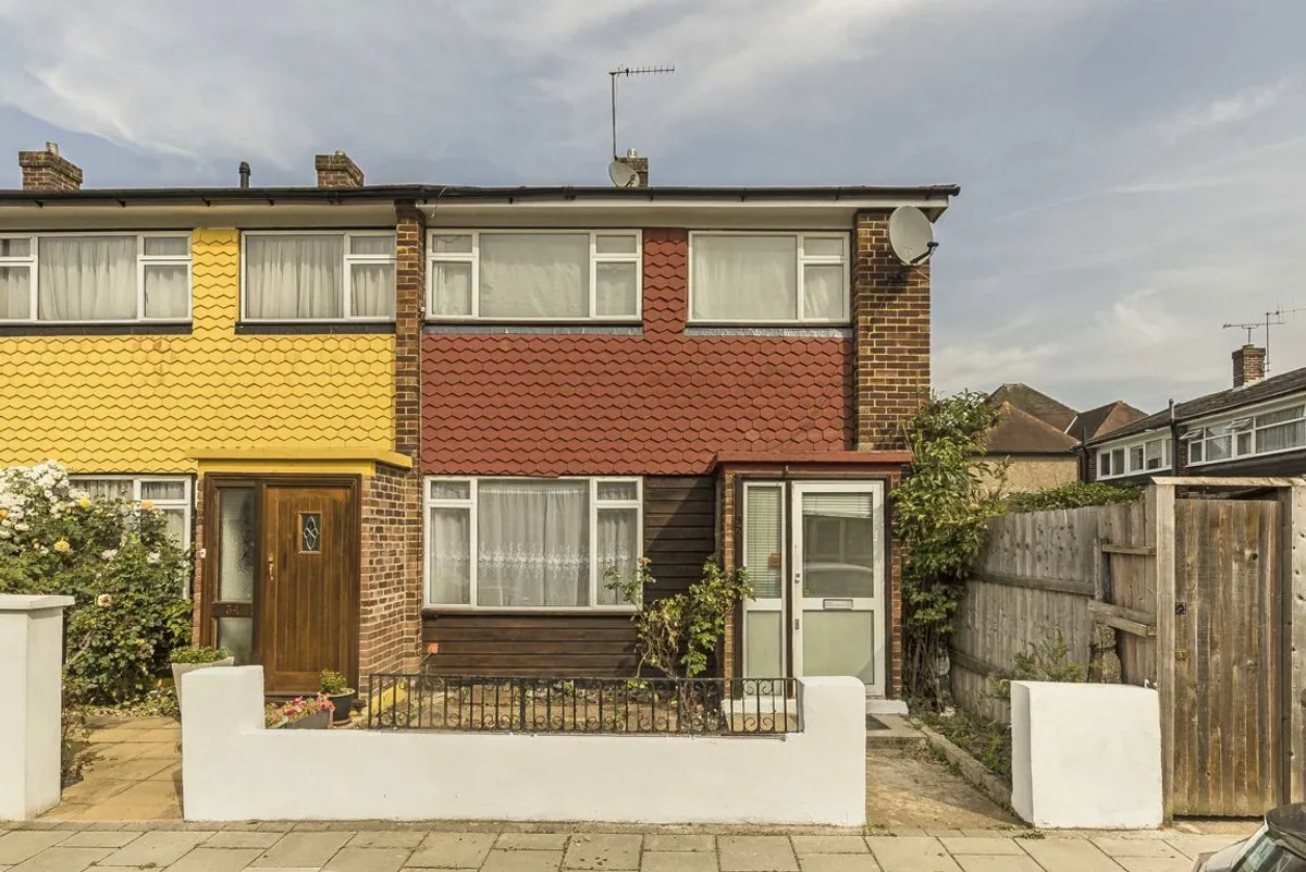 House Dingley Lane in Greater London