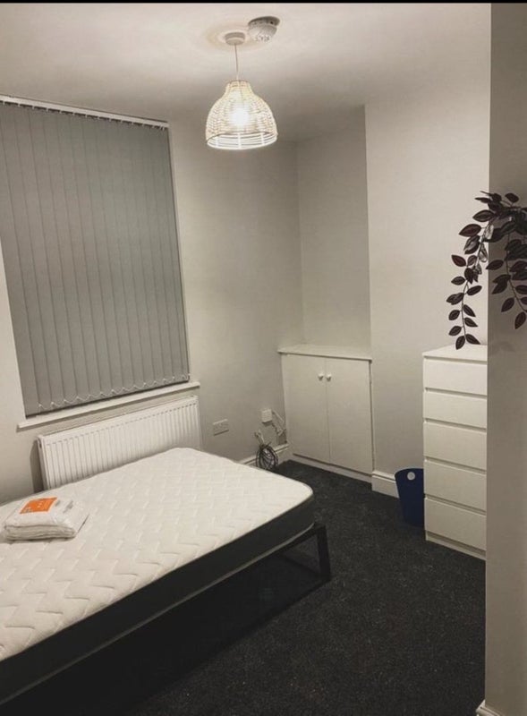 Room Brynn Street in St Helens