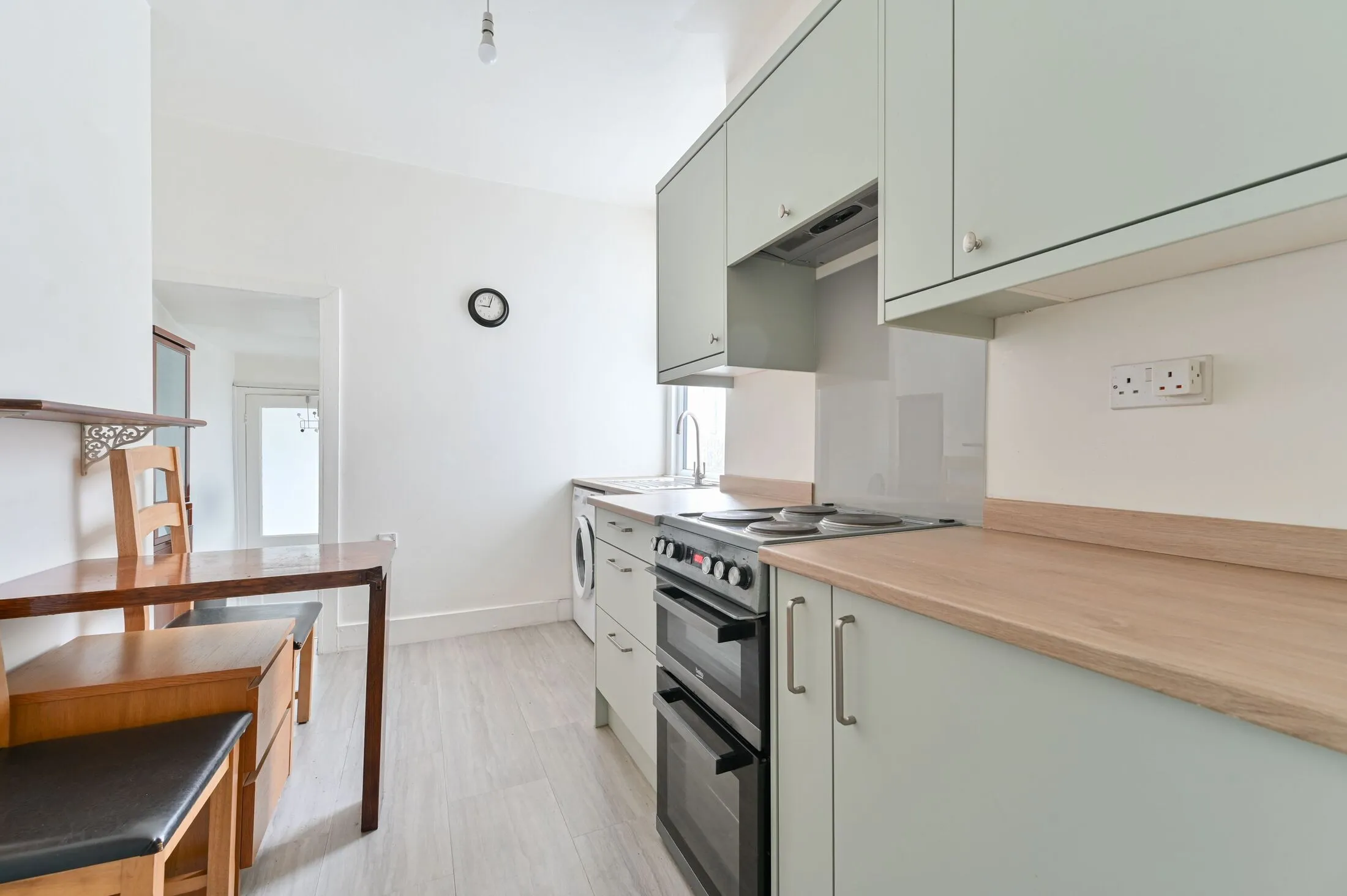 Flat Danbrook Road in Greater London