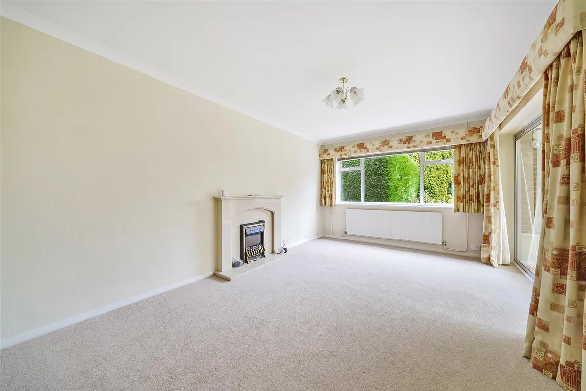House Park Rise in Northchurch