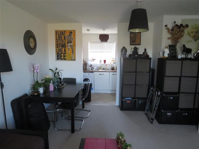Flat Antigua Way in Milton Keynes