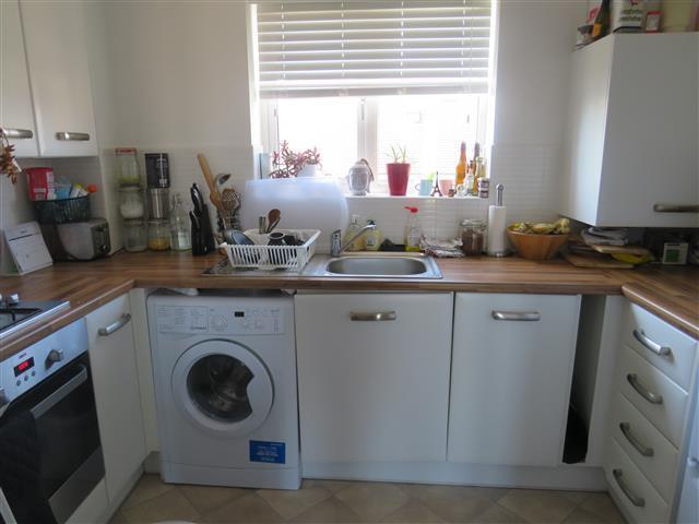 Flat Antigua Way in Milton Keynes